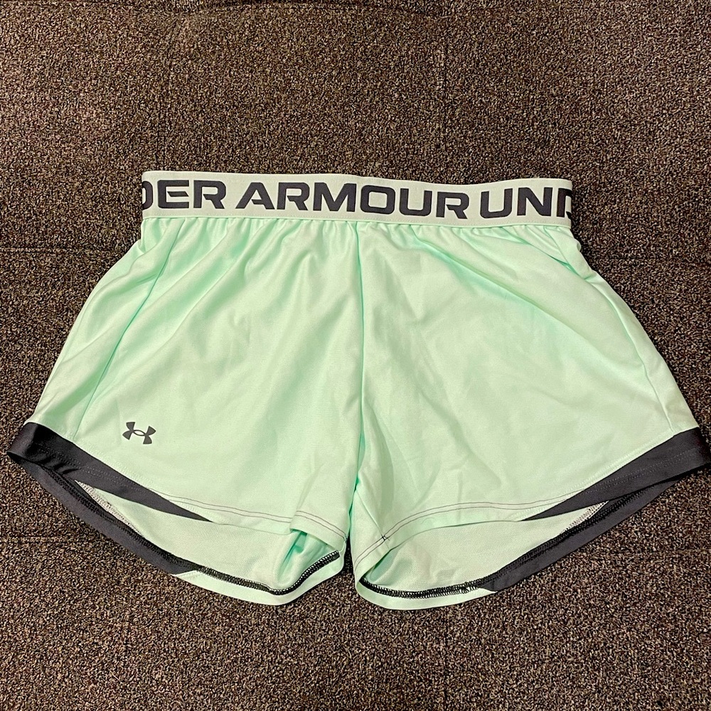 Under Armour shorts. Gym shorts. Volleyball shorts. Size small